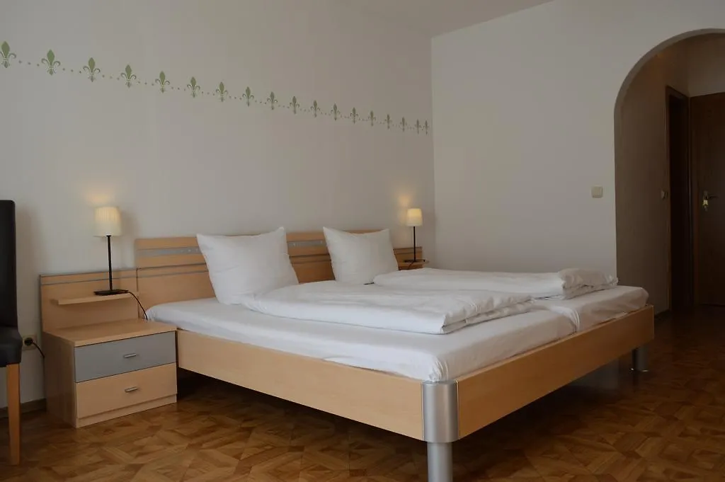 Hotel Bayersoier Hof Bayersoien 2*,
